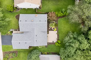 2296 Briarhill Dr, Naperville, IL 60565 - Photo 29