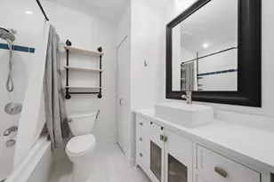 2343 N Greenview Ave, Chicago, IL 60614 - Photo 15