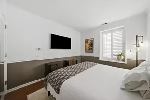 2343 N Greenview Ave, Chicago, IL 60614 - Photo 13