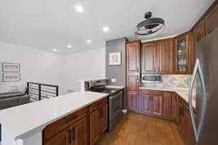 2343 N Greenview Ave, Chicago, IL 60614 - Photo 5