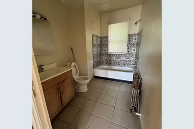 1710 W Waseca Place, Chicago, IL 60643 - Photo 5
