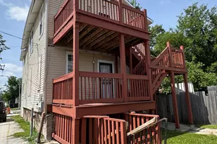 1710 W Waseca Pl, Chicago, IL 60643 - Photo 9