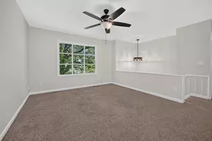 2319 Anchor Dr, Bloomington, IL 61704 - Photo 5