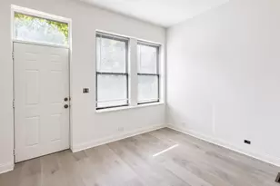 4832 N Winthrop Ave, Chicago, IL 60640 - Photo 3