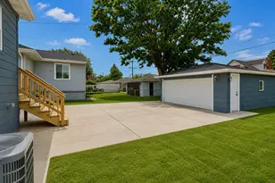 624 S 19th Ave, Maywood, IL 60153 - Photo 3