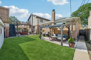 2551 W Balmoral Ave, Chicago, IL 60625 - Photo 25