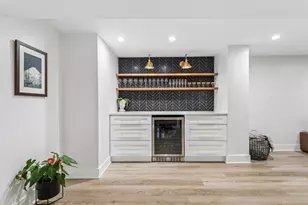 2551 W Balmoral Ave, Chicago, IL 60625 - Photo 19