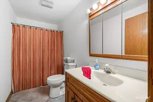 519 Hickory Cir, Lake Holiday, IL 60552 - Photo 23