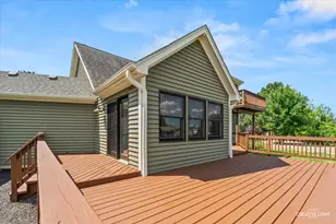 519 Hickory Cir, Lake Holiday, IL 60552 - Photo 25