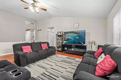 2377 Coral Cove, Elgin, IL 60123 - Photo 7