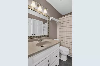 2S031 Continental Drive, Warrenville, IL 60555 - Photo 11