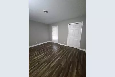 209 Washington Square #D, Elk Grove Village, IL 60007 - Photo 11