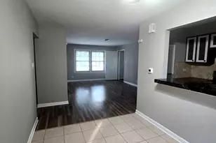 209 Washington Square, Elk Grove Village, IL 60007 - Photo 5