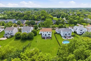 1236 Noble Dr, Port Barrington, IL 60010 - Photo 3