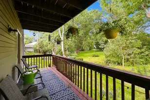 305 N Airlite St, Elgin, IL 60123 - Photo 9