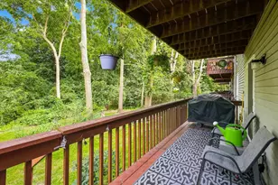 305 N Airlite St, Elgin, IL 60123 - Photo 11