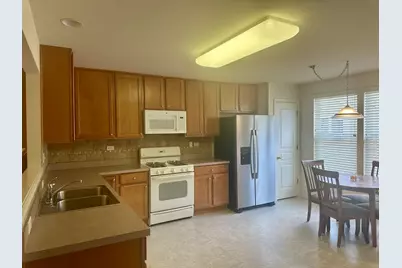 2482 Anna Way, Elgin, IL 60124 - Photo 7