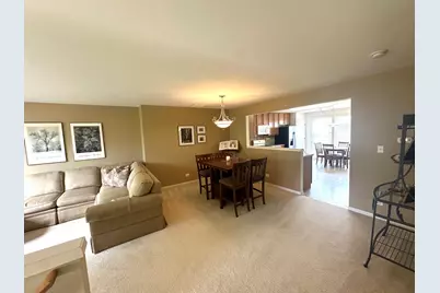 2482 Anna Way, Elgin, IL 60124 - Photo 11