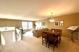 2482 Anna Wy, Elgin, IL 60124 - Photo 9