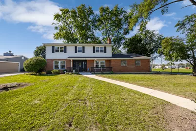 1914 W Acres Road, Joliet, IL 60435 - Photo 3