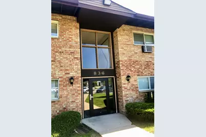 836 E Old Willow Road #11111, Prospect Heights, IL 60070 - Photo 1