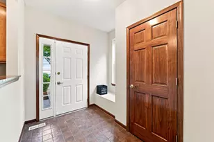2532 Oneida Ln, Naperville, IL 60563 - Photo 3
