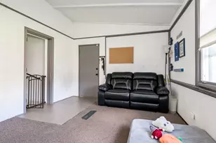 389 S West Ave, Elmhurst, IL 60126 - Photo 17