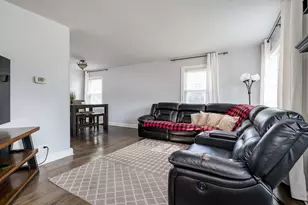 389 S West Ave, Elmhurst, IL 60126 - Photo 3