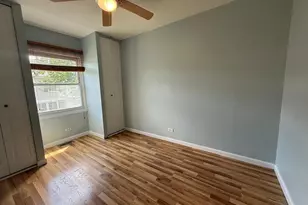 1305 Kingsbury Dr, Hanover Park, IL 60133 - Photo 9