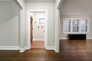 2619 W Farwell Ave, Chicago, IL 60645 - Photo 13