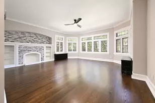 2619 W Farwell Ave, Chicago, IL 60645 - Photo 3