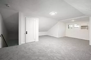 2619 W Farwell Ave, Chicago, IL 60645 - Photo 19