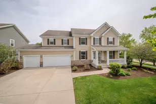 781 Richwood Ave, Elgin, IL 60124 - Photo 1