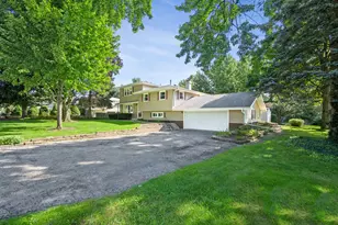 6151 Leonard Ave, Downers Grove, IL 60516 - Photo 1