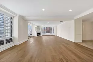40 E Delaware Pl, Chicago, IL 60611 - Photo 13