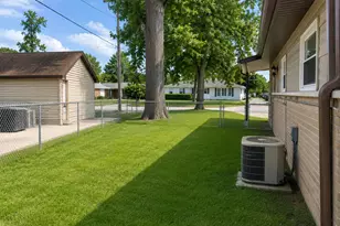 13514 Short Dr, Crestwood, IL 60418 - Photo 15