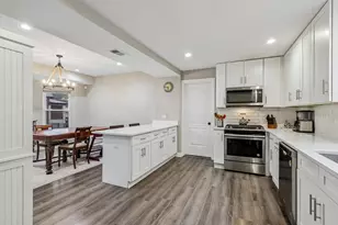 743 S Lombard Ave, Oak Park, IL 60304 - Photo 7
