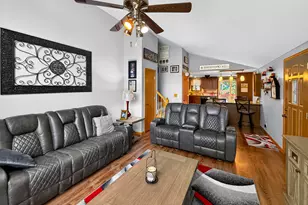 714 Walnut Ln, Marengo, IL 60152 - Photo 3
