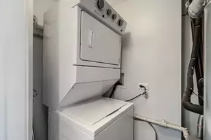 4456 N Kenneth Ave, Chicago, IL 60630 - Photo 11