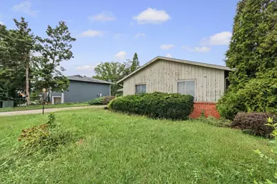 1913 Moraine Drive, Champaign, IL 61822 - Photo 3