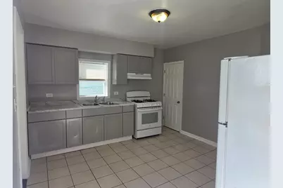205 S Park Avenue, Waukegan, IL 60085 - Photo 5