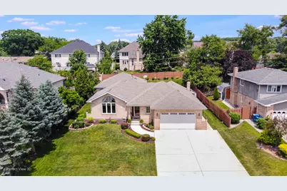 8636 W 98th Place, Palos Hills, IL 60465 - Photo 1