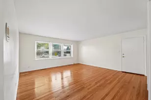 10350 Canterbury St, Westchester, IL 60154 - Photo 3