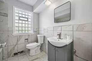 10350 Canterbury St, Westchester, IL 60154 - Photo 7