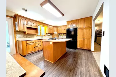 1335 Schwartz Road, Centralia, IL 62801 - Photo 15
