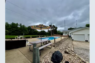 1335 Schwartz Road, Centralia, IL 62801 - Photo 23