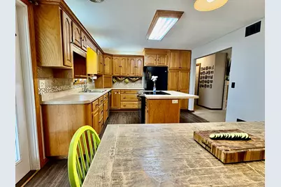 1335 Schwartz Road, Centralia, IL 62801 - Photo 17