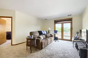 11035 Deblin Ln, Oak Lawn, IL 60453 - Photo 3