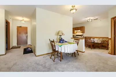 11035 Deblin Lane #305, Oak Lawn, IL 60453 - Photo 5