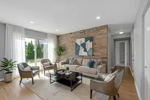 112 Lilac Ln, Buffalo Grove, IL 60089 - Photo 7